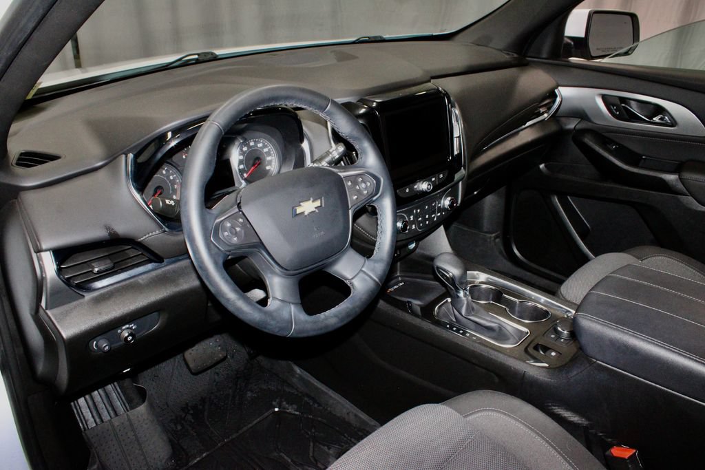 Used 2023 Chevrolet Traverse LT FWD image 26