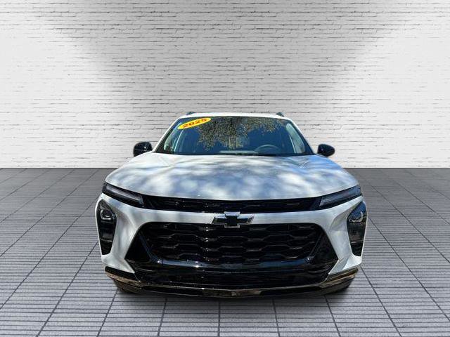 New 2025 Chevrolet Trax ACTIV w/ Driver Confidence Package image 3