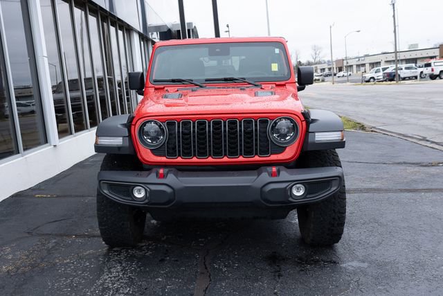 Used 2025 Jeep Wrangler Unlimited Rubicon w/ Convenience Group image 7