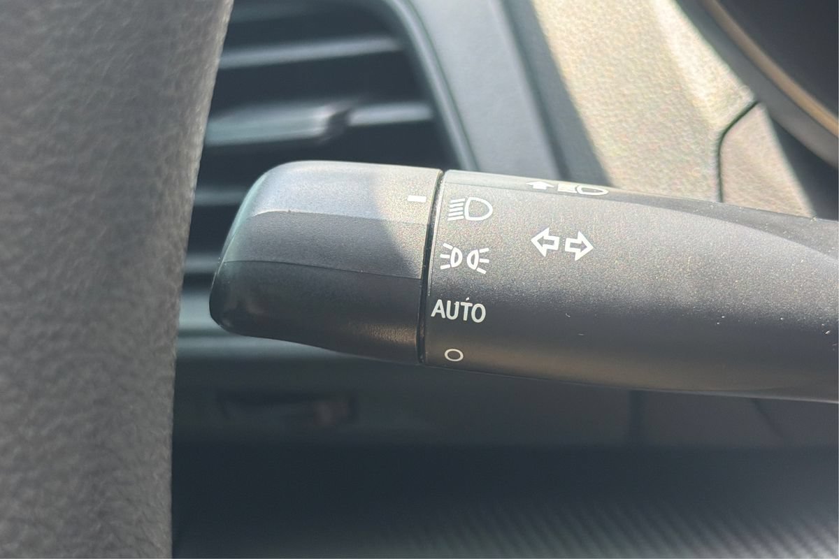 Used 2018 Subaru Impreza 2.0i Premium AWD/4WD image 18