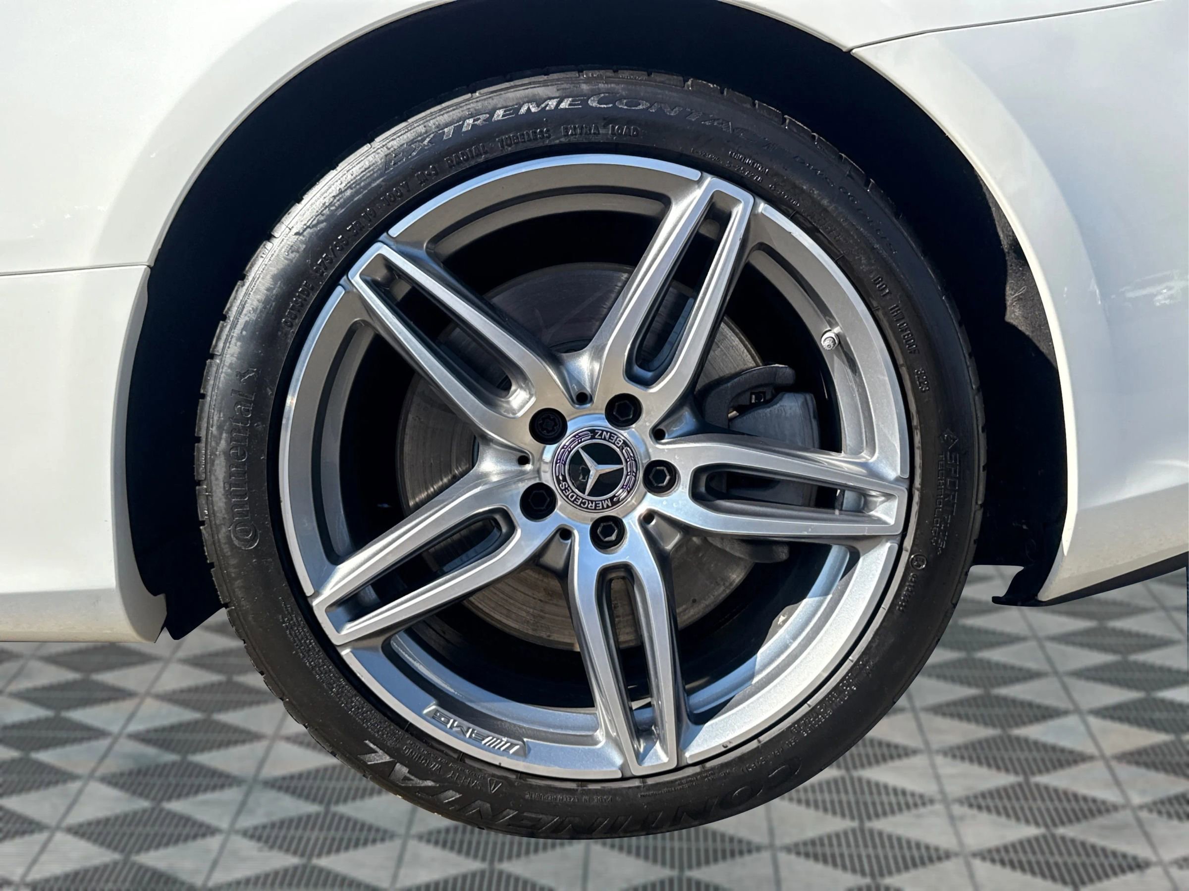 Used 2020 Mercedes-Benz E 450 Coupe image 24