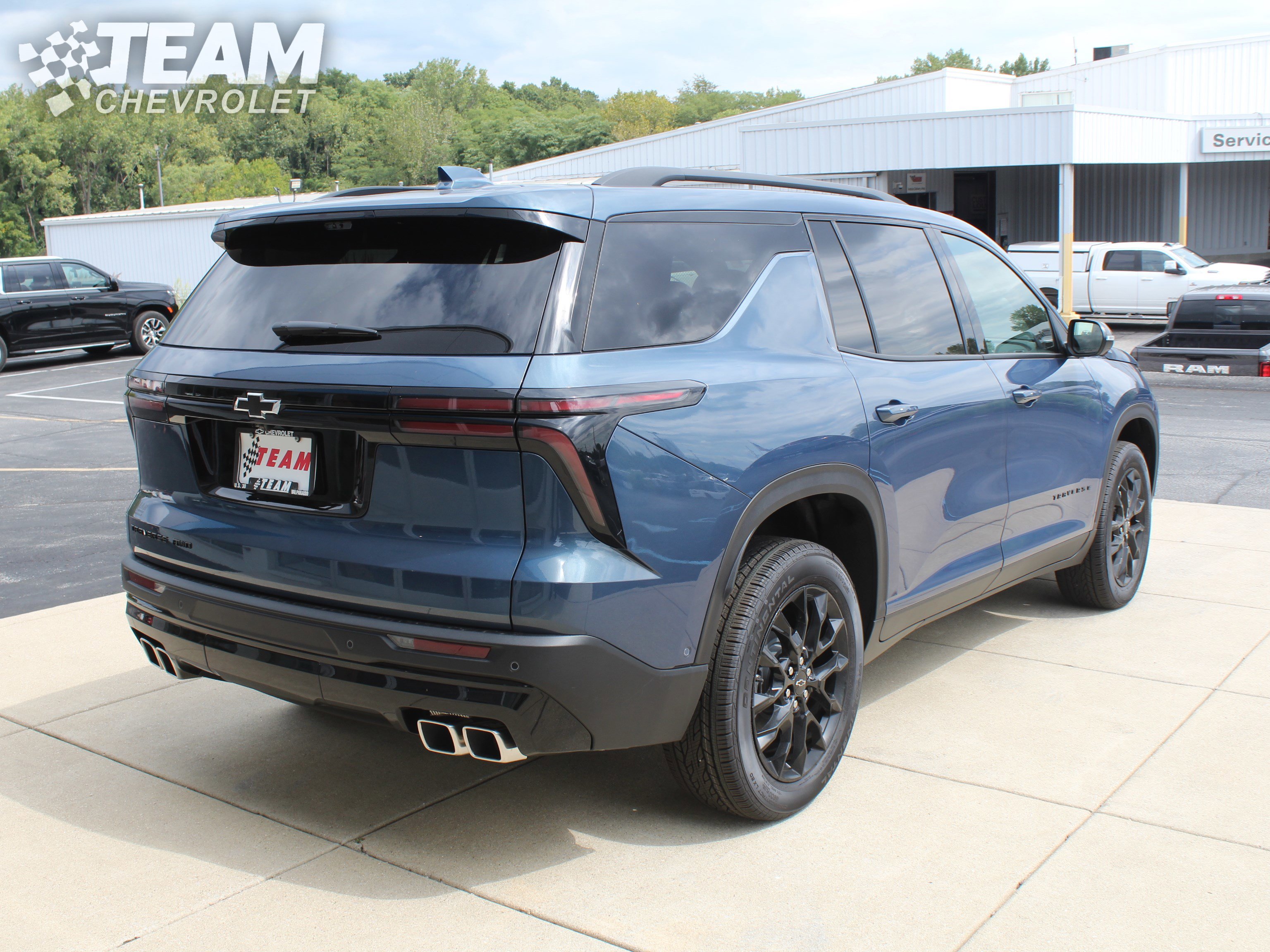 New 2026 Chevrolet Traverse LT w/ Enhanced Driving Package image 4