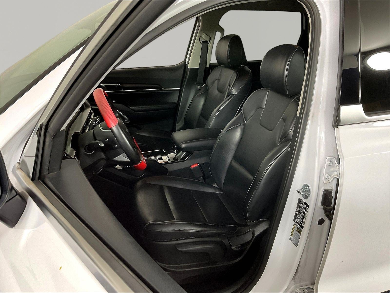 Certified 2024 Kia Telluride LX FWD image 21