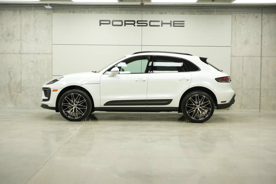 New 2026 Porsche Macan AWD/4WD image 2