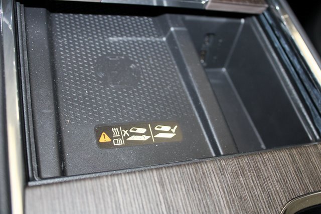 Used 2025 GMC Acadia Denali w/ LPO, Floor Liner Package image 27