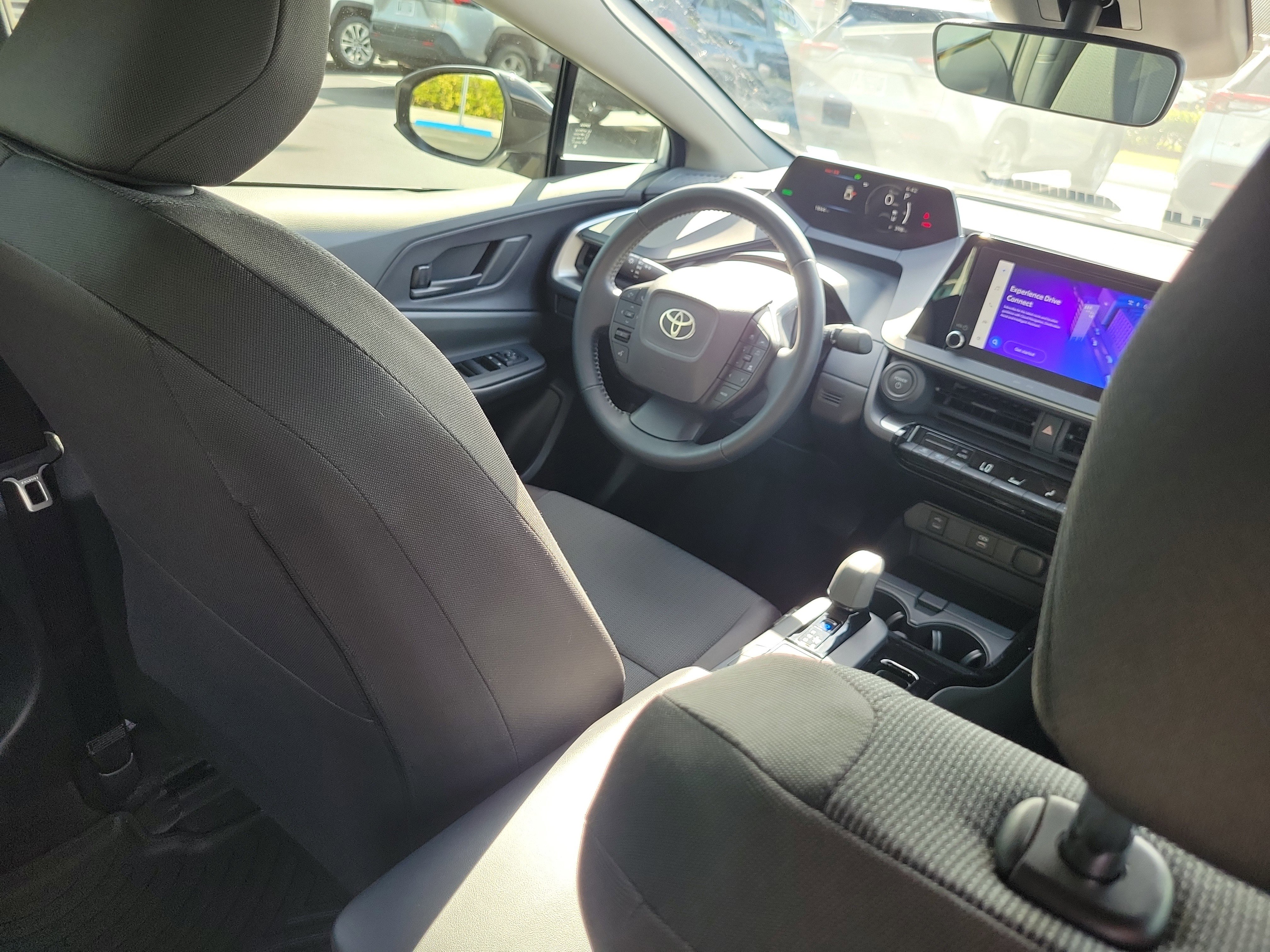 Used 2024 Toyota Prius LE image 14