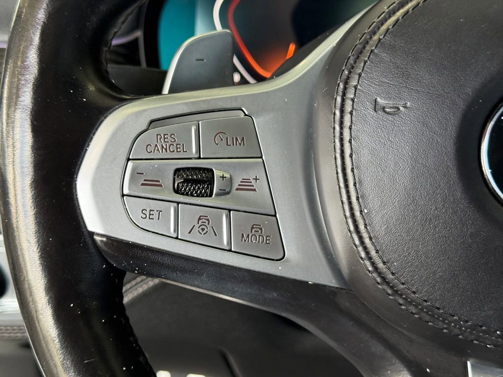 Used 2022 BMW 740i w/ M Sport Package image 26