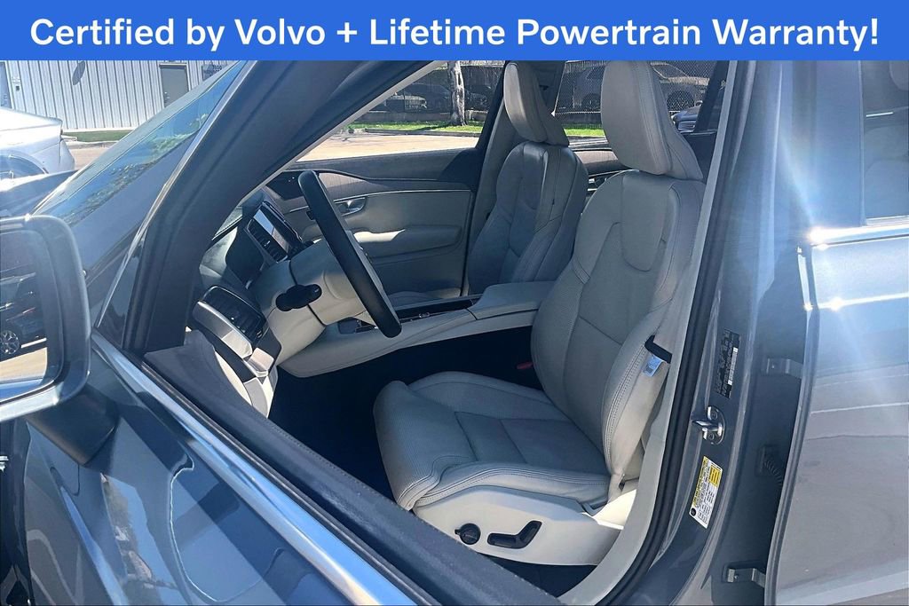 Used 2023 Volvo XC90 B6 Ultimate w/ Protection Package image 32