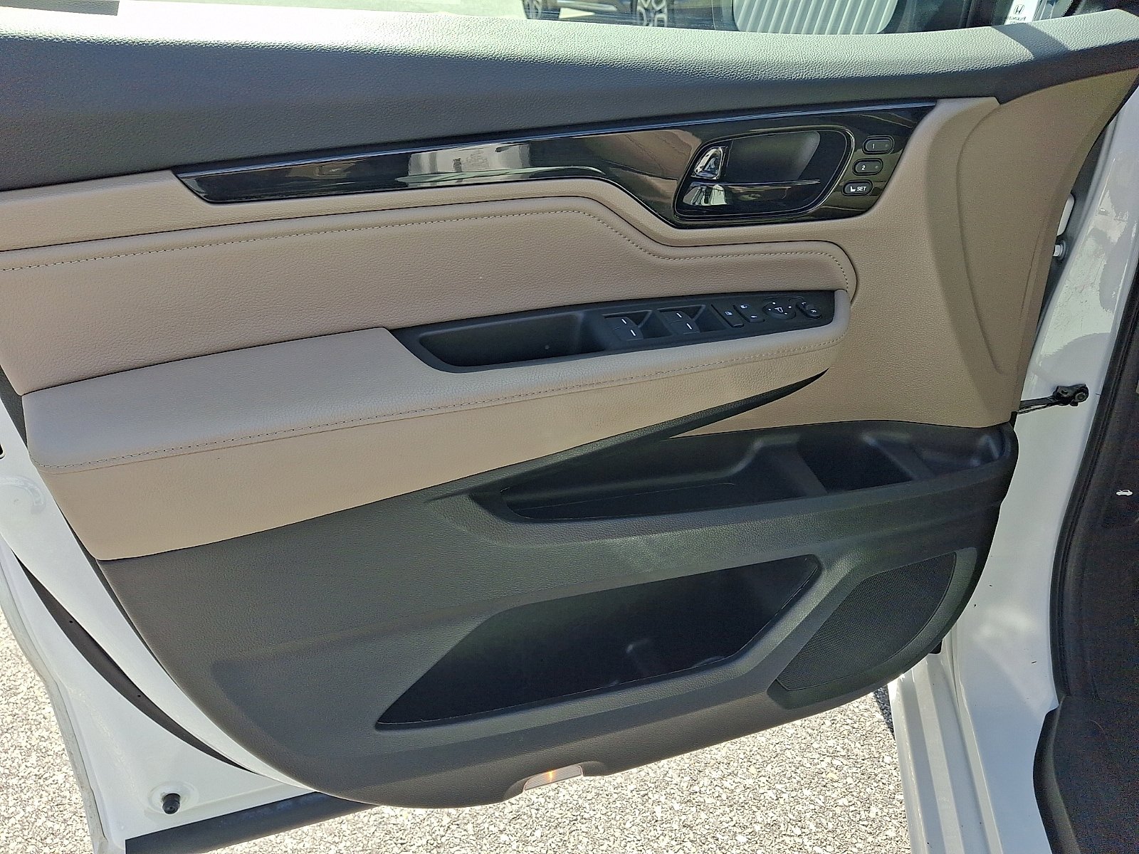 Used 2022 Honda Odyssey Touring image 11