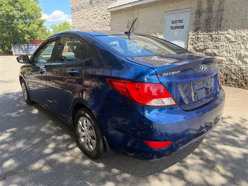 Used 2016 Hyundai Accent SE w/ Option Group 02 FWD image 5