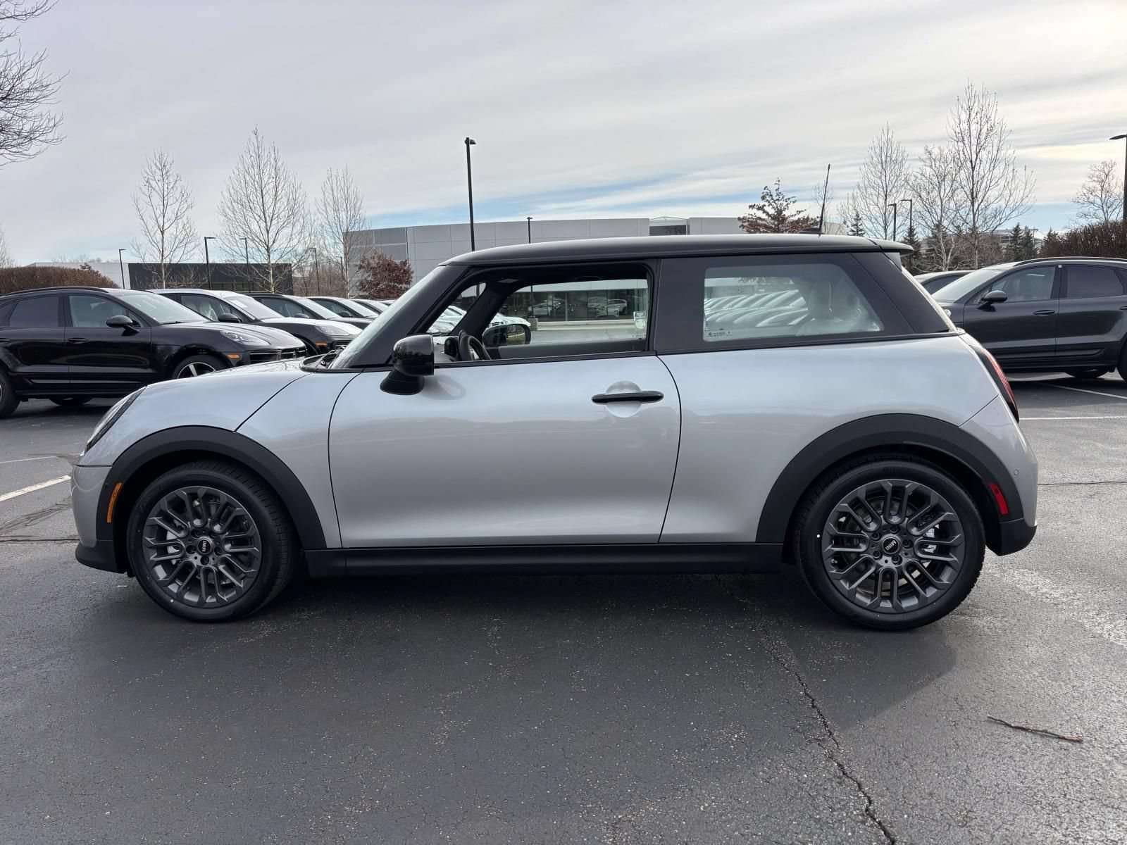 New 2026 MINI Cooper 2-Door Hardtop FWD image 4