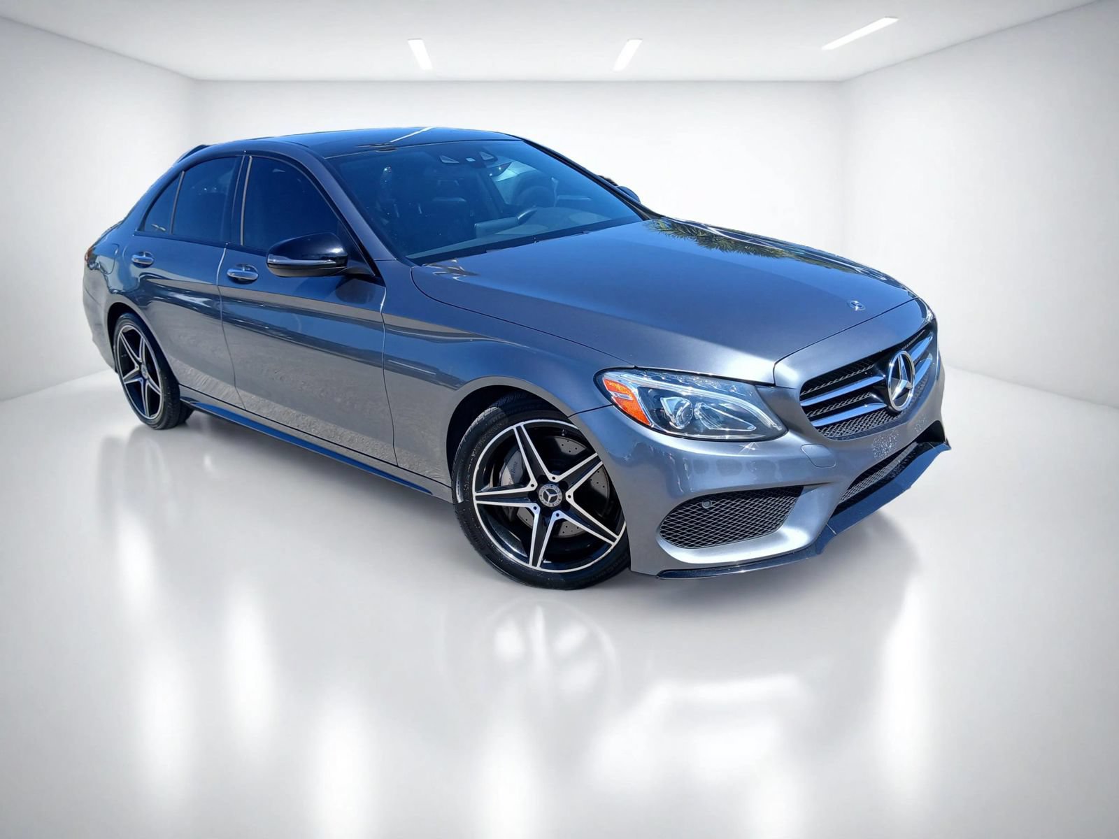 Used 2017 Mercedes-Benz C 300 4MATIC Sedan image 2