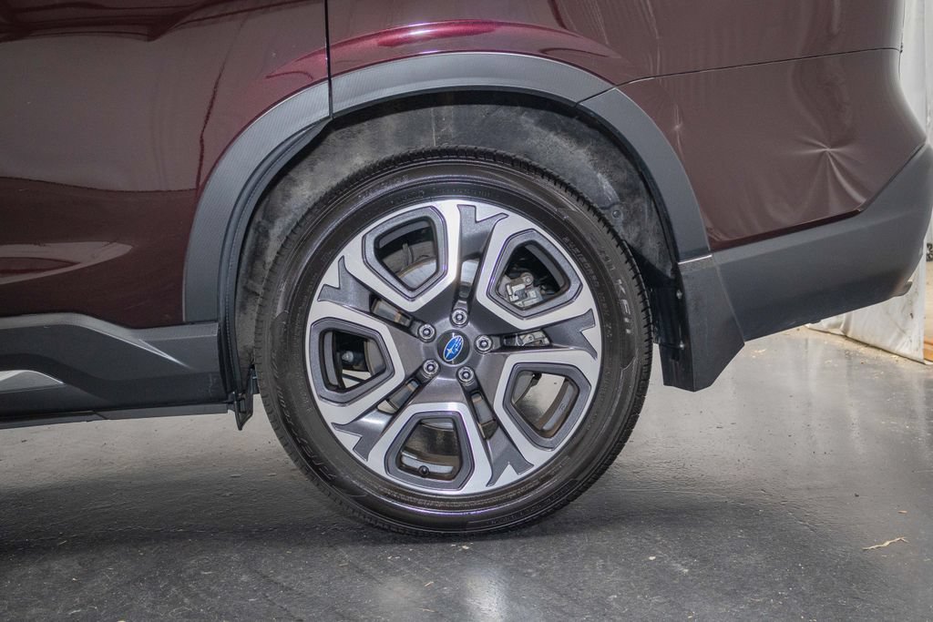 Used 2023 Subaru Ascent Touring AWD/4WD image 9