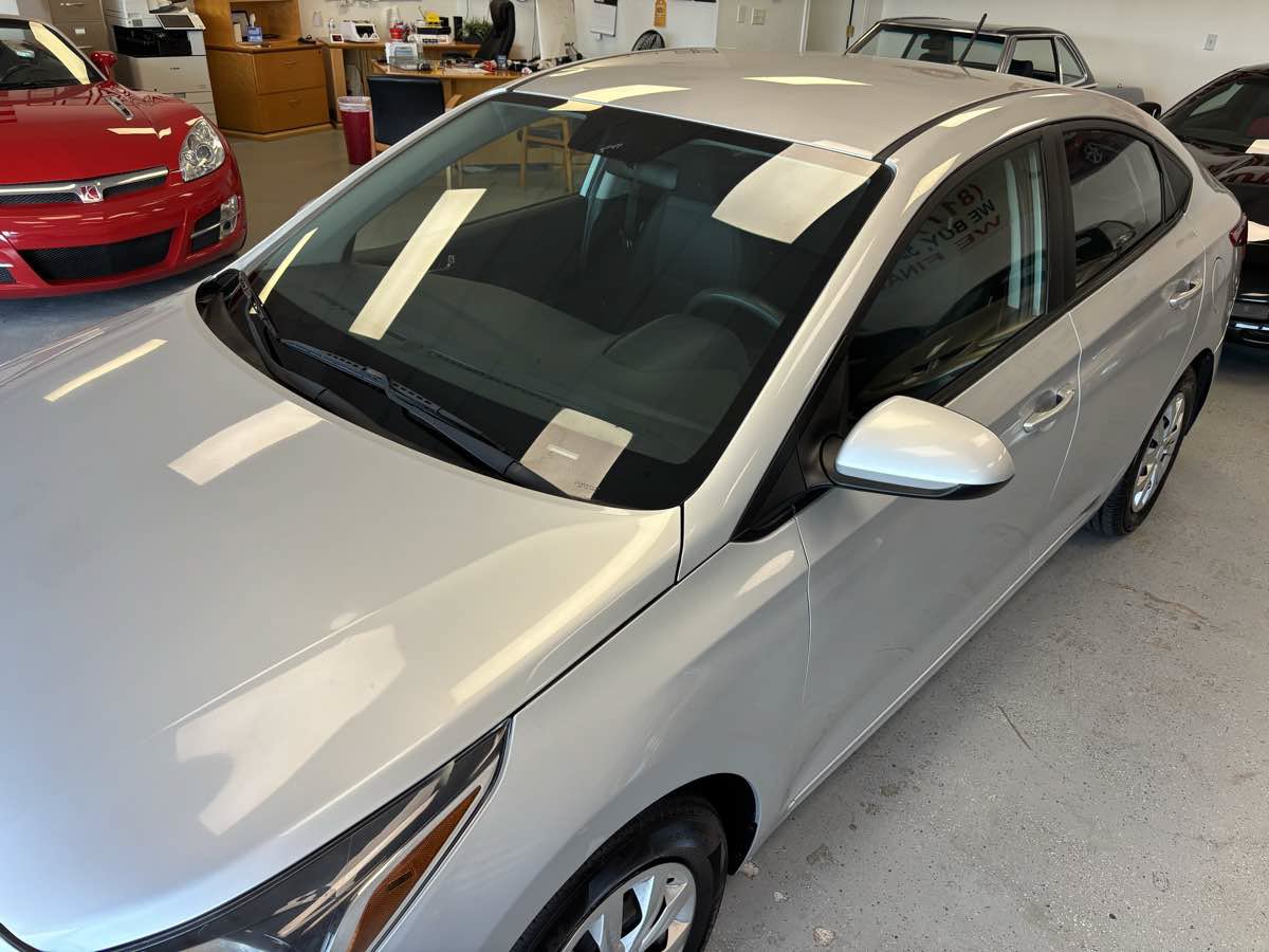 Used 2022 Hyundai Accent SE FWD image 4