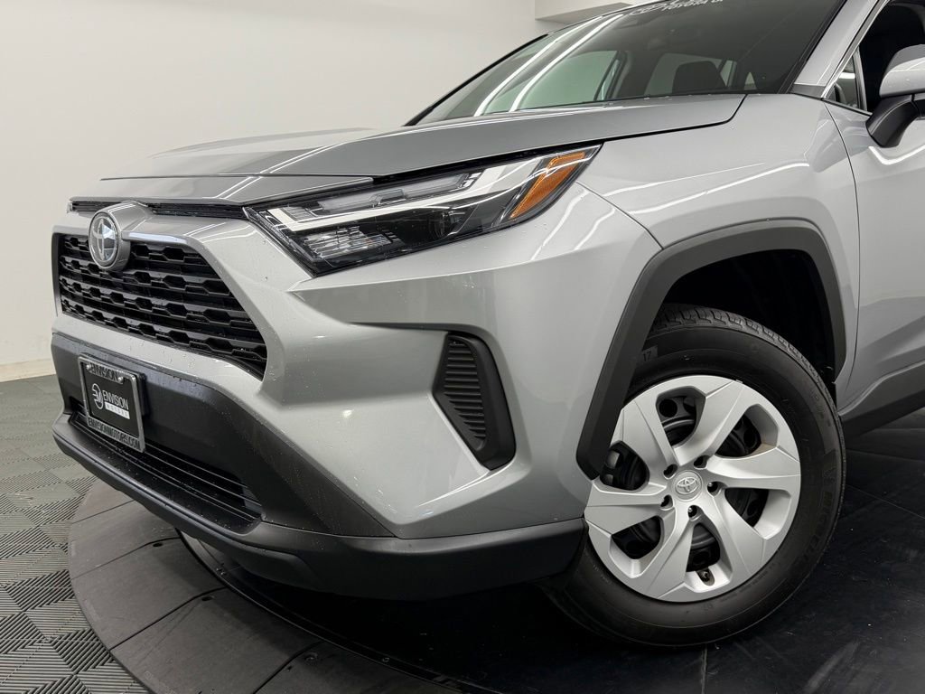 Certified 2025 Toyota RAV4 LE FWD image 4