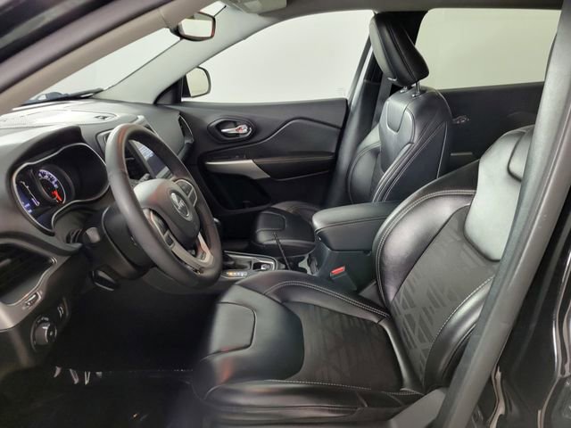 Used 2022 Jeep Cherokee Latitude AWD/4WD image 13