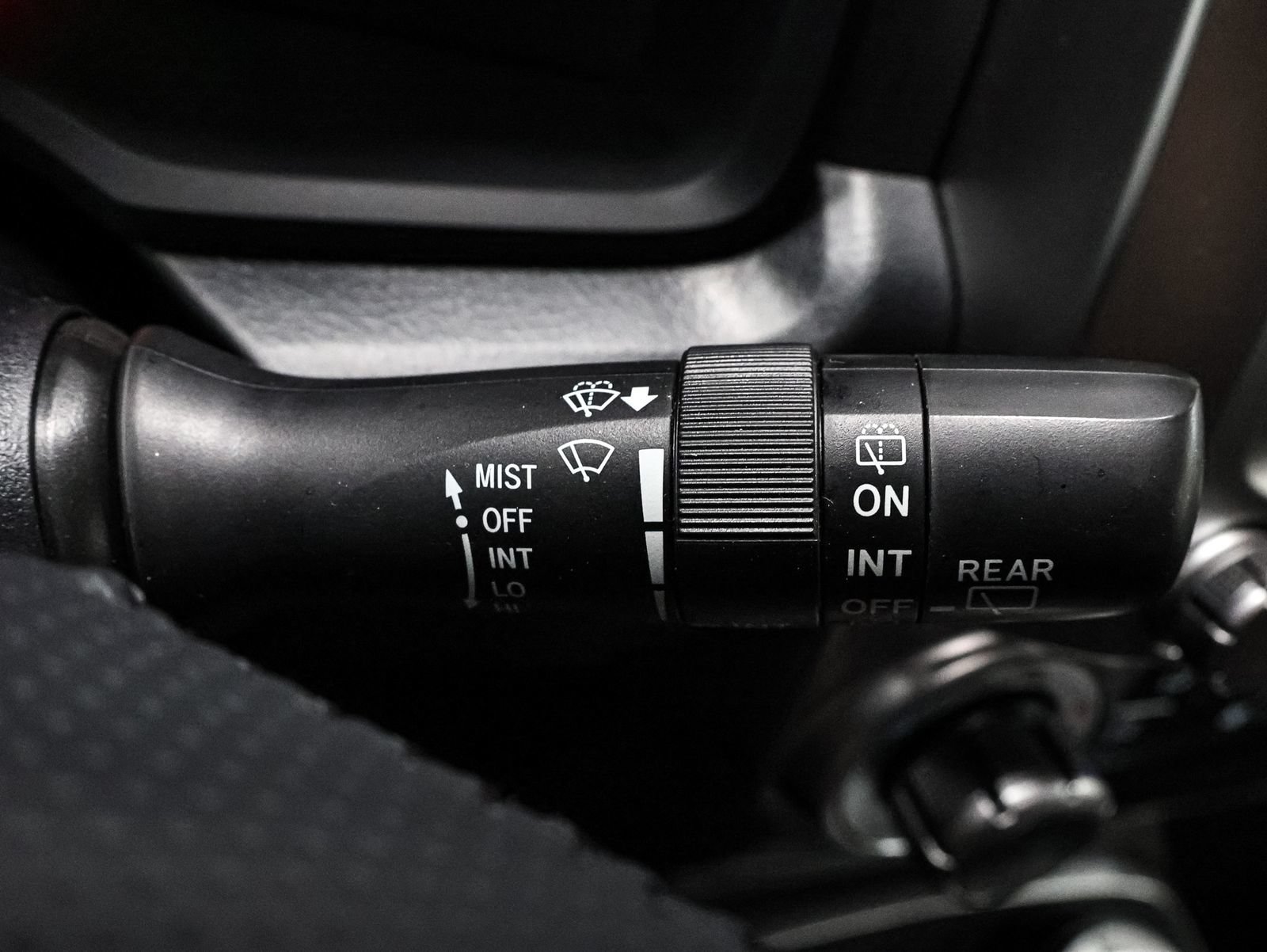 Used 2024 Toyota 4Runner Limited AWD/4WD image 37