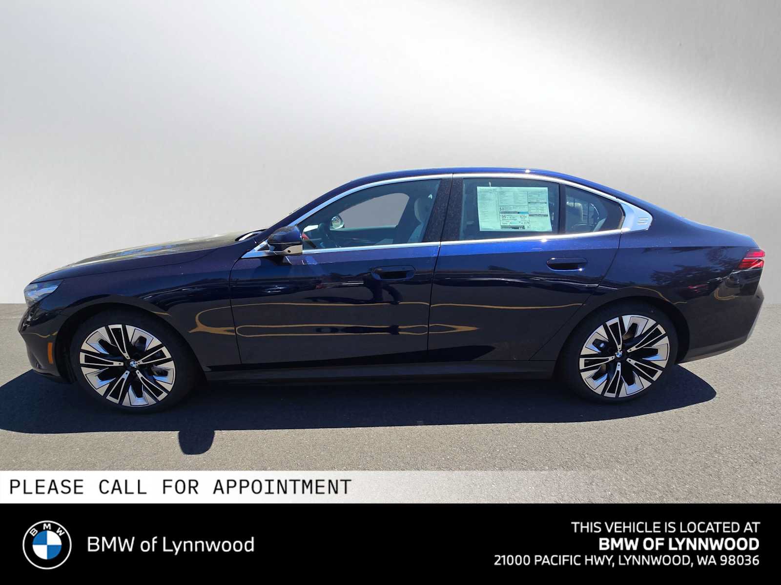 New 2026 BMW i5 eDrive40 w/ Premium Package AWD/4WD image 6