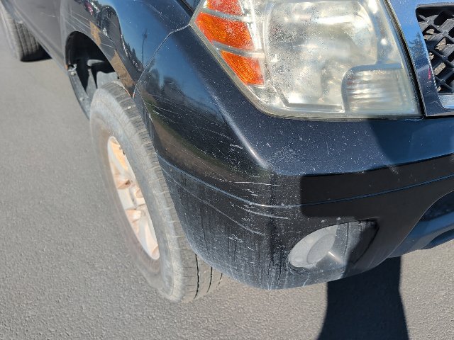Used 2012 Nissan Frontier SV AWD/4WD image 15