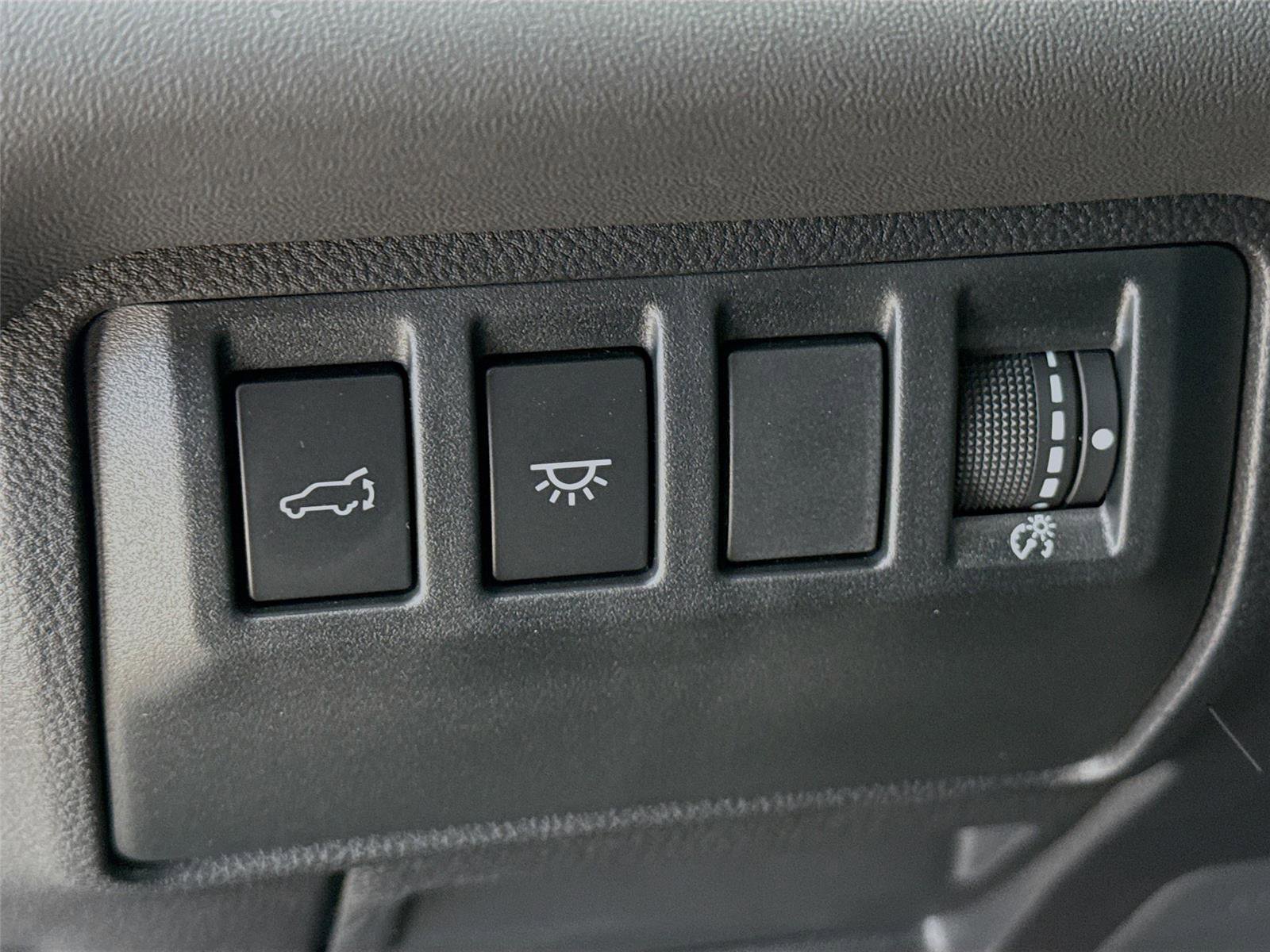 Used 2025 Subaru Ascent Bronze Edition image 21