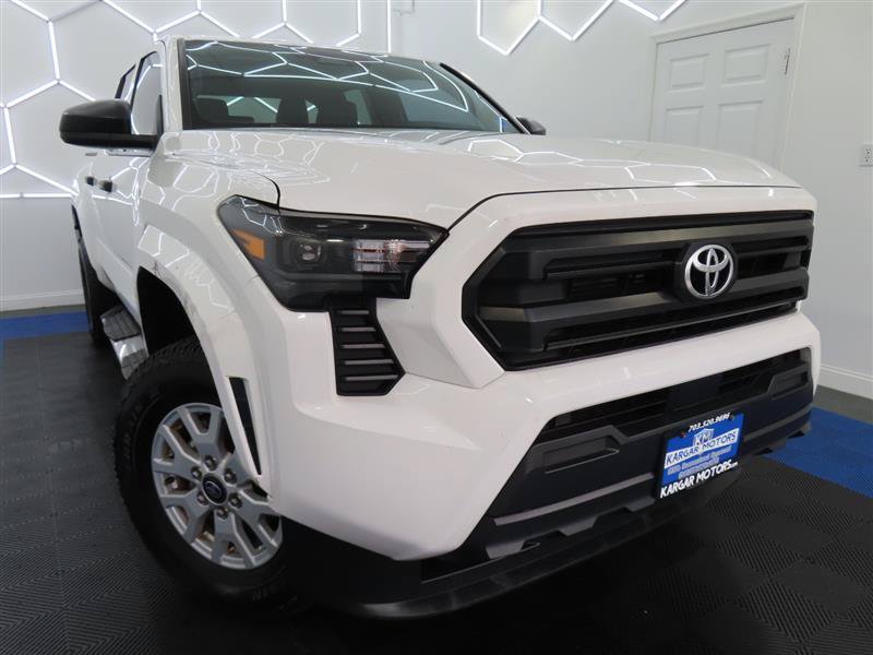 Used 2024 Toyota Tacoma SR RWD image 3