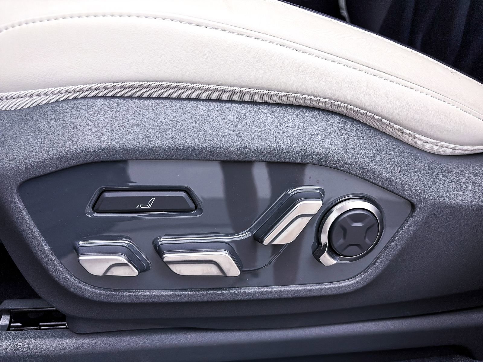 Used 2024 Kia EV9 GT-Line image 23