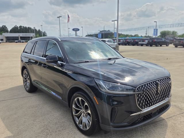Used 2025 Lincoln Aviator Reserve w/ Illumination Package AWD/4WD image 8