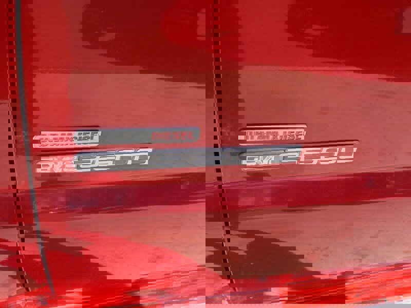 Used 2005 GMC Sierra 3500 SLE w/ Heavy-Duty Power Package image 16