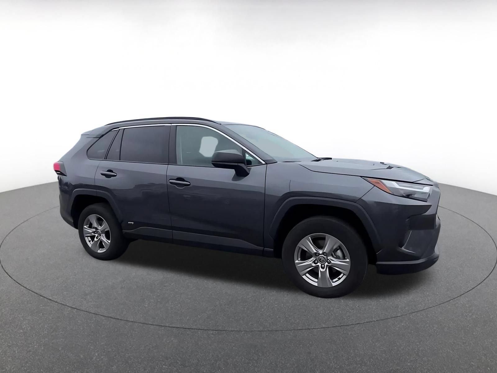 Used 2025 Toyota RAV4 LE AWD/4WD video 2