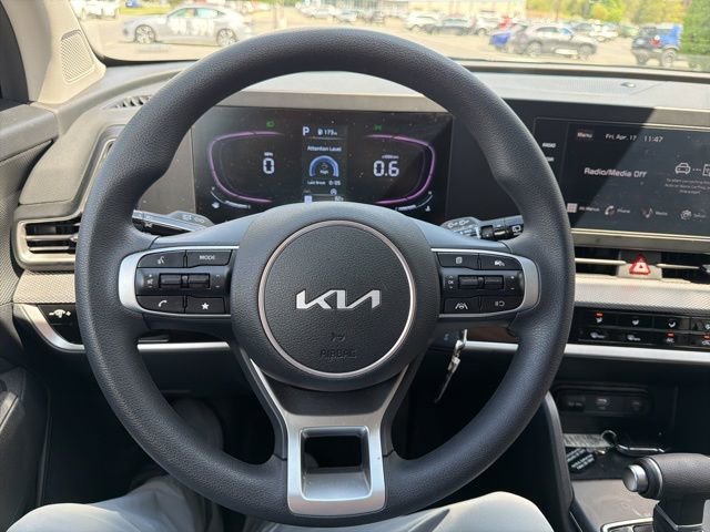 Used 2024 Kia Sportage LX AWD/4WD image 10