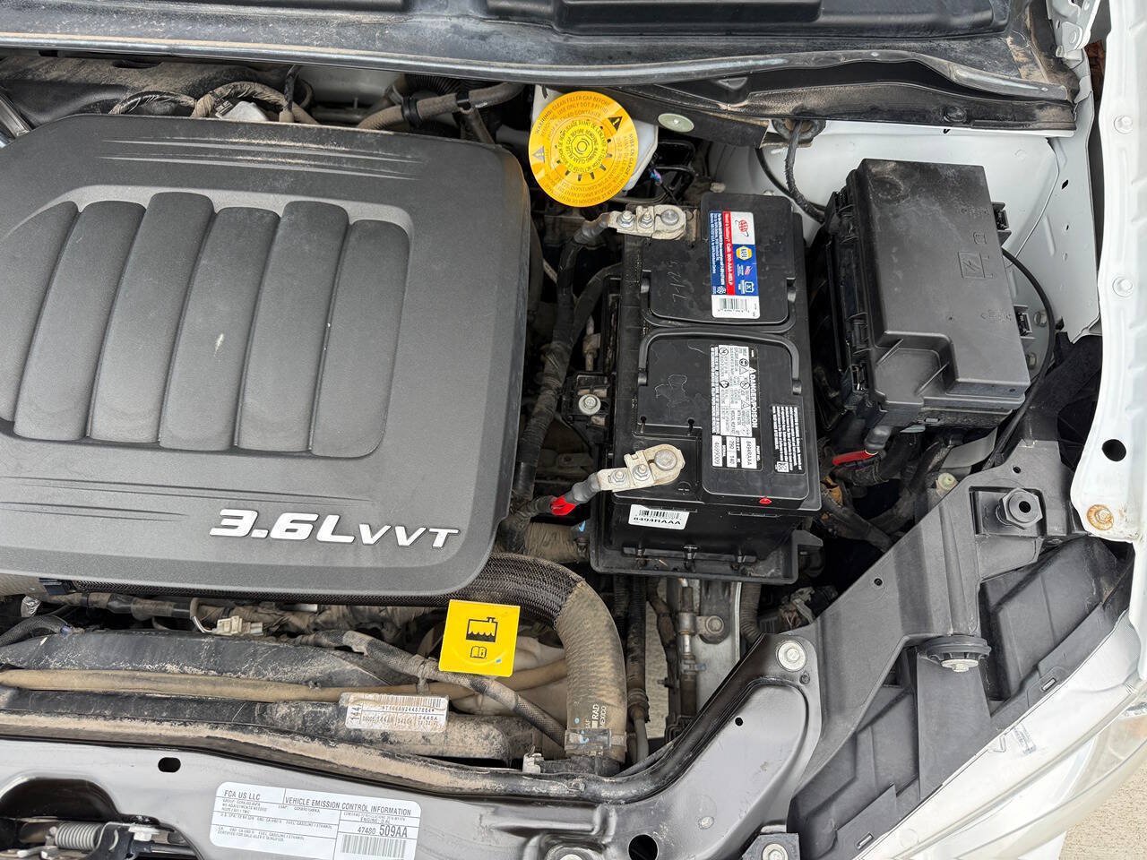 Used 2016 Dodge Grand Caravan SXT FWD image 12