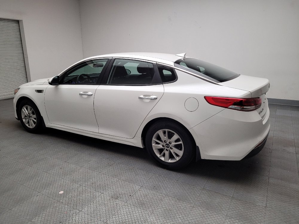 Used 2016 Kia Optima LX image 3