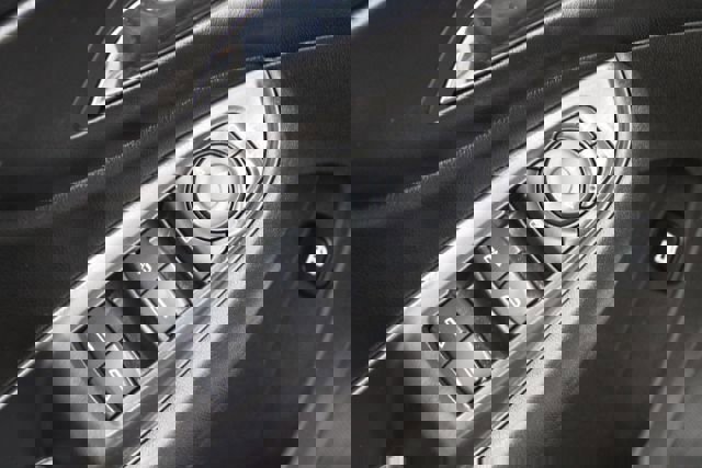 Used 2016 Chevrolet Volt LT w/ Comfort Package image 10