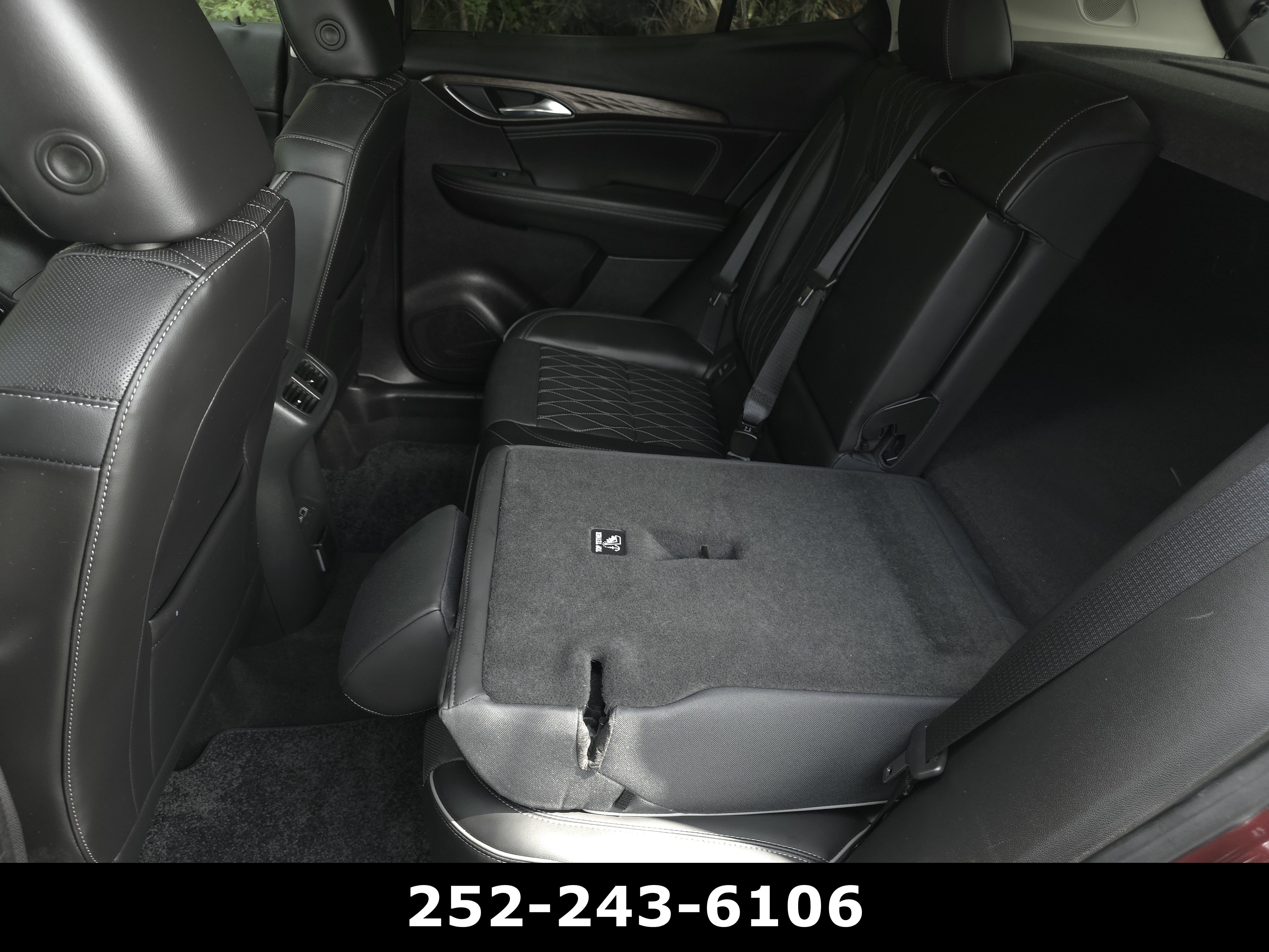 Used 2023 Buick Envision Avenir FWD image 32