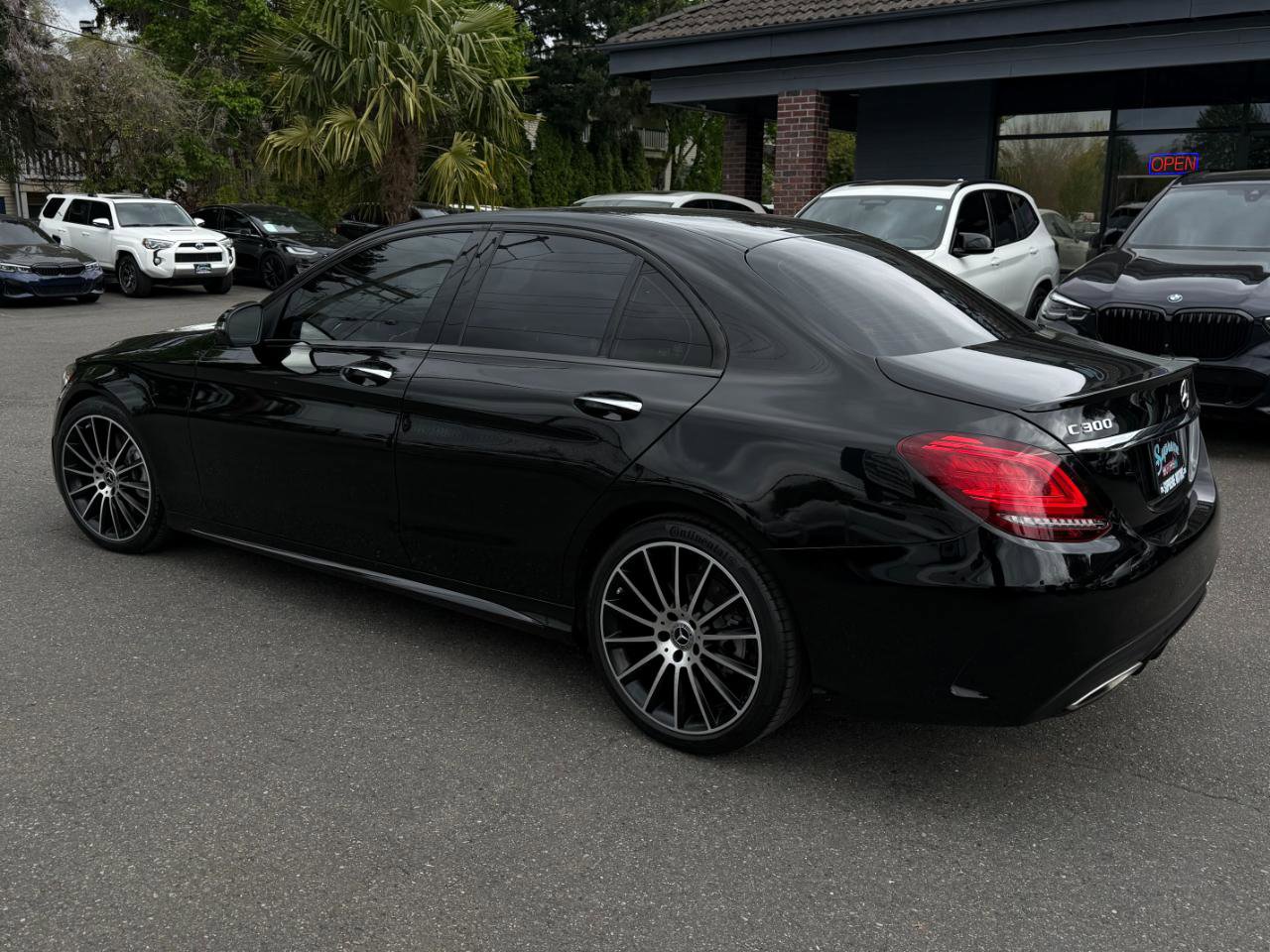 Used 2021 Mercedes-Benz C 300 Sedan w/ AMG Line image 7