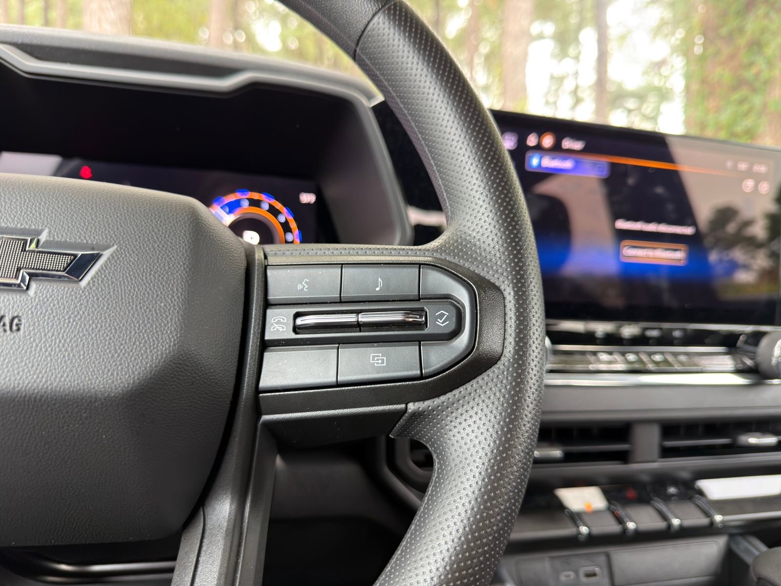 Used 2024 Chevrolet Colorado Trail Boss w/ Advanced Trailering Package image 21