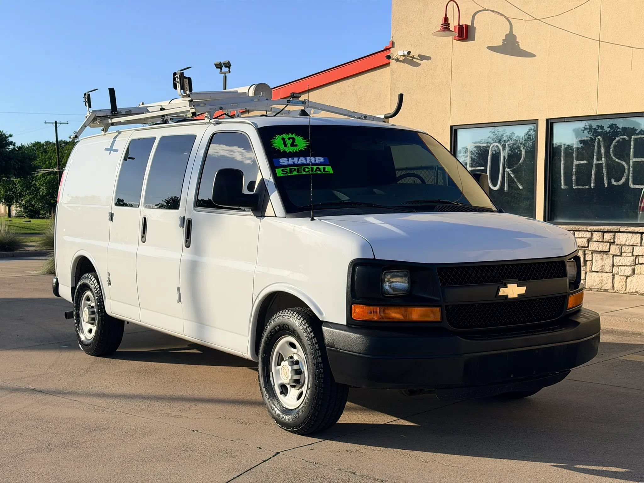 Used 2012 Chevrolet Express 2500 RWD image 7