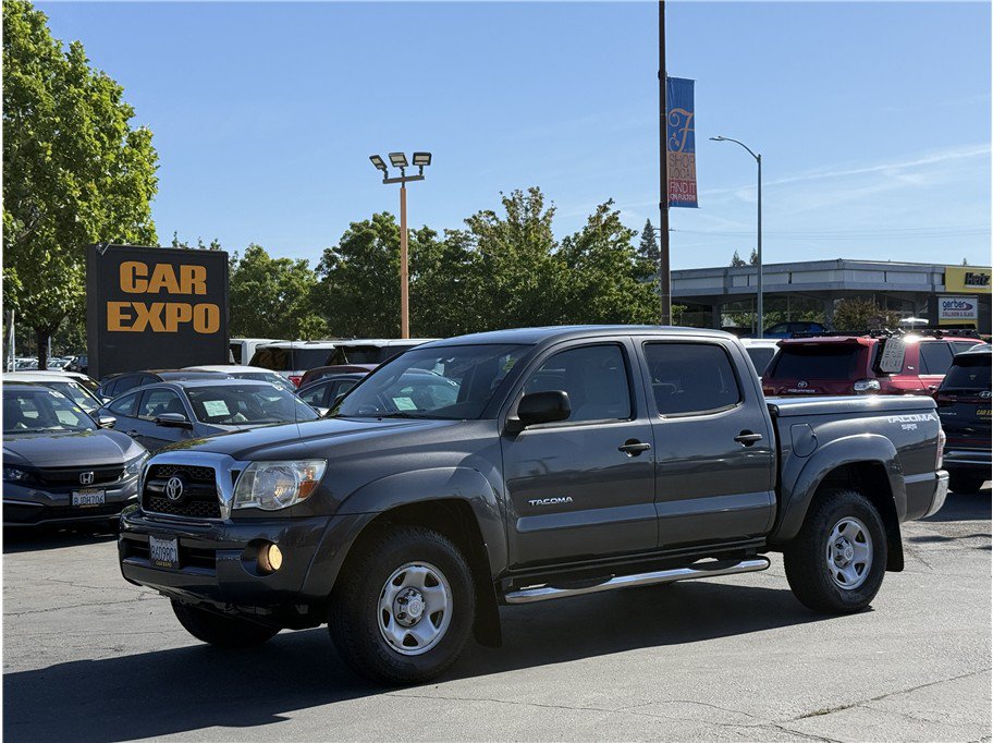 Used 2011 Toyota Tacoma PreRunner w/ SR5 Pkg #2