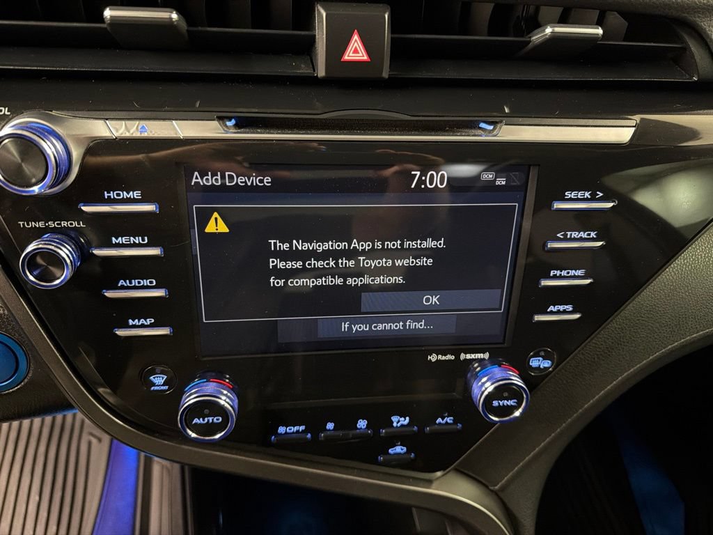 Used 2020 Toyota Camry XSE FWD image 11
