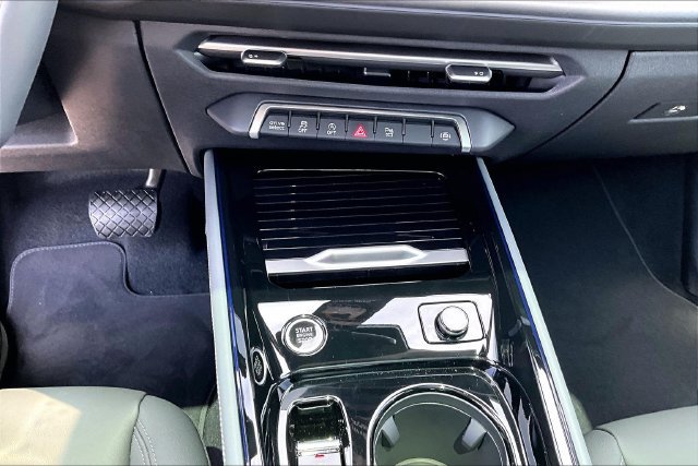 New 2026 Audi Q3 quattro 2.0T AWD/4WD image 26