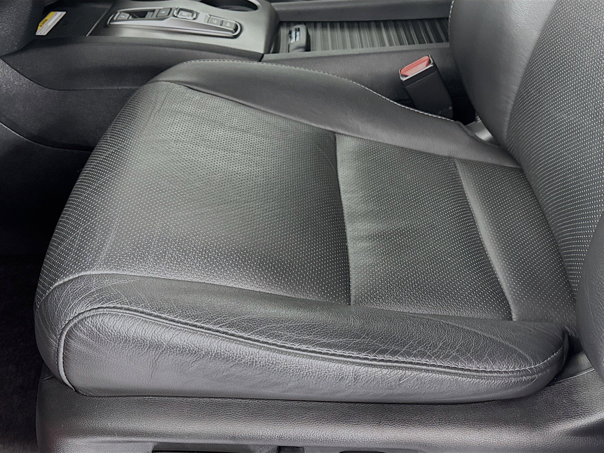 Certified 2023 Honda Passport EX-L image 18