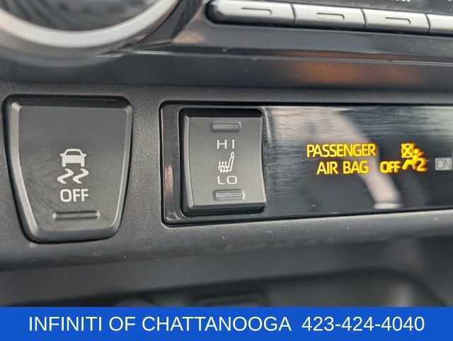 Used 2020 Toyota RAV4 XSE AWD/4WD image 16