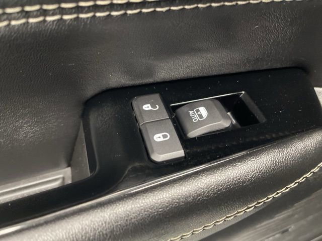 Used 2024 Jeep Wagoneer L Series II w/ Flexible Seating Group image 29