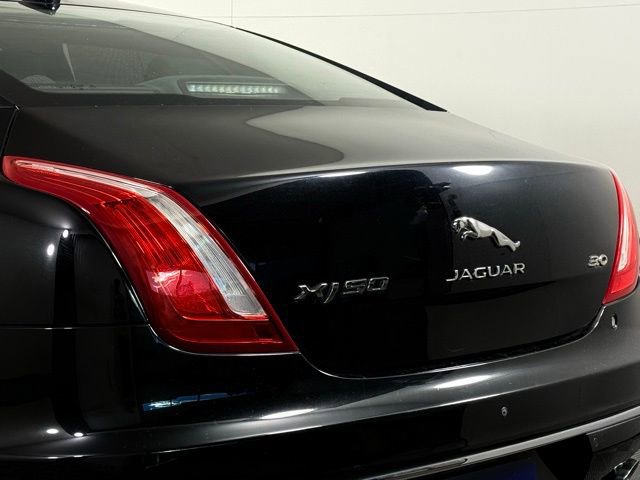 Used 2019 Jaguar XJ L Portfolio image 16