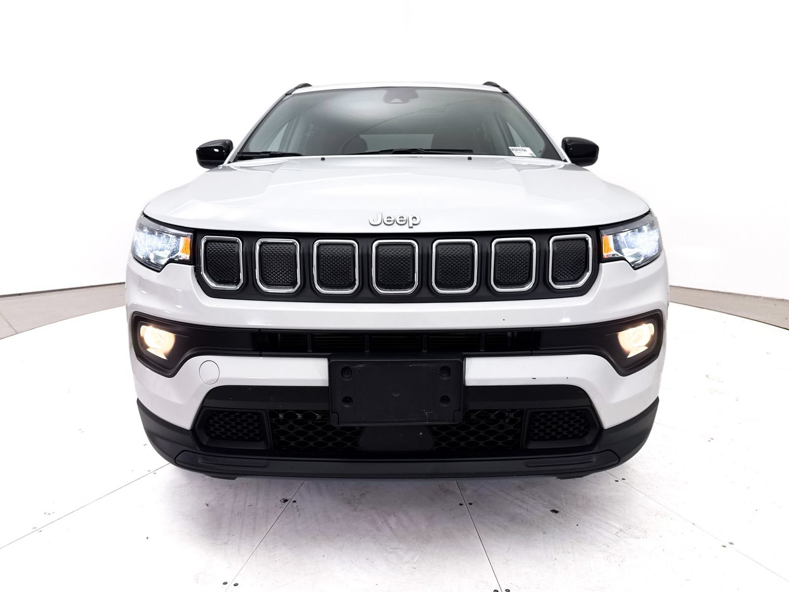 Used 2022 Jeep Compass Latitude w/ Sun and Sound Group FWD image 12