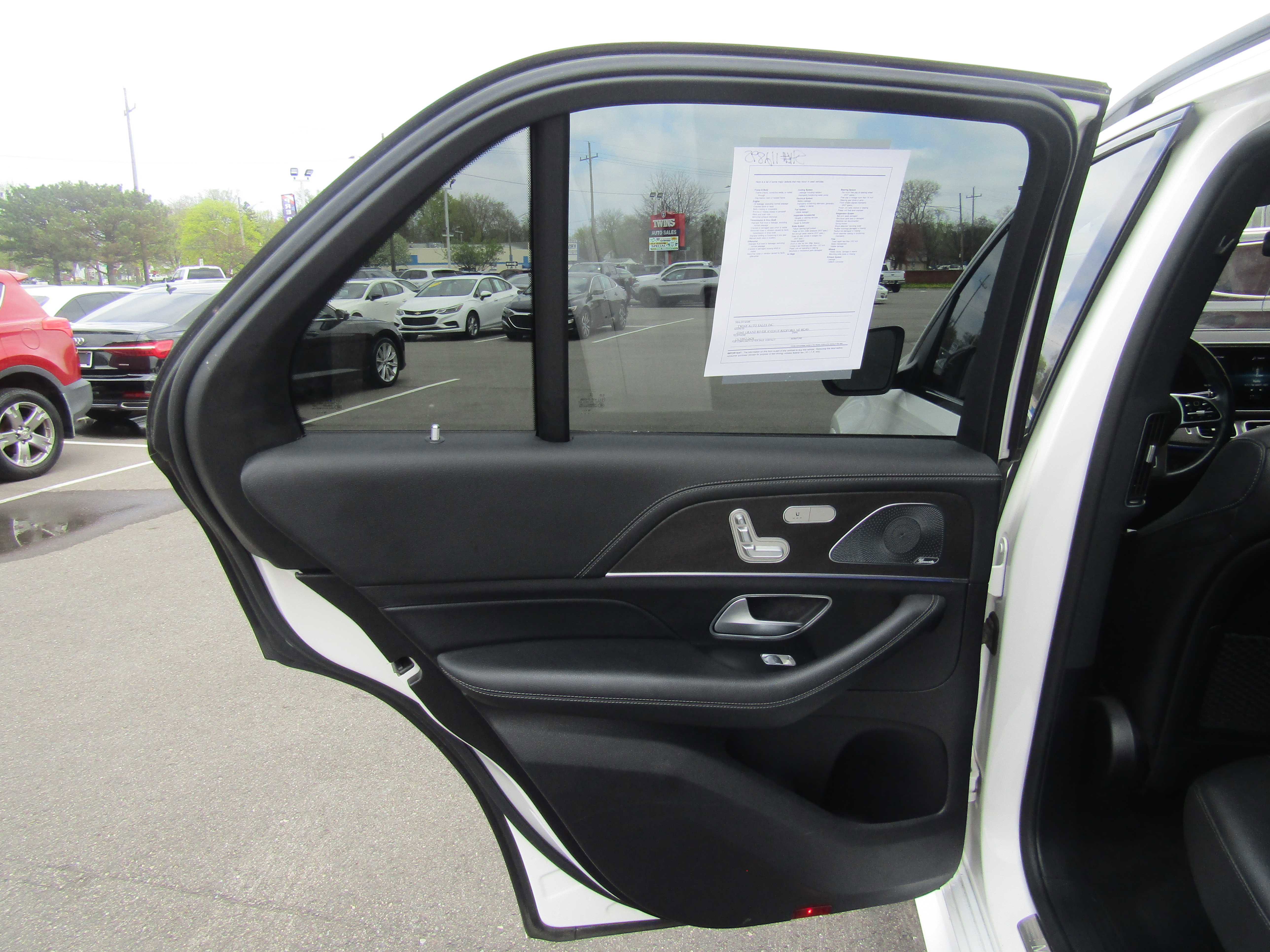 Used 2020 Mercedes-Benz GLE 350 4MATIC image 12