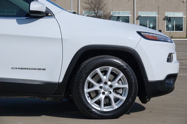 Used 2015 Jeep Cherokee Latitude image 31