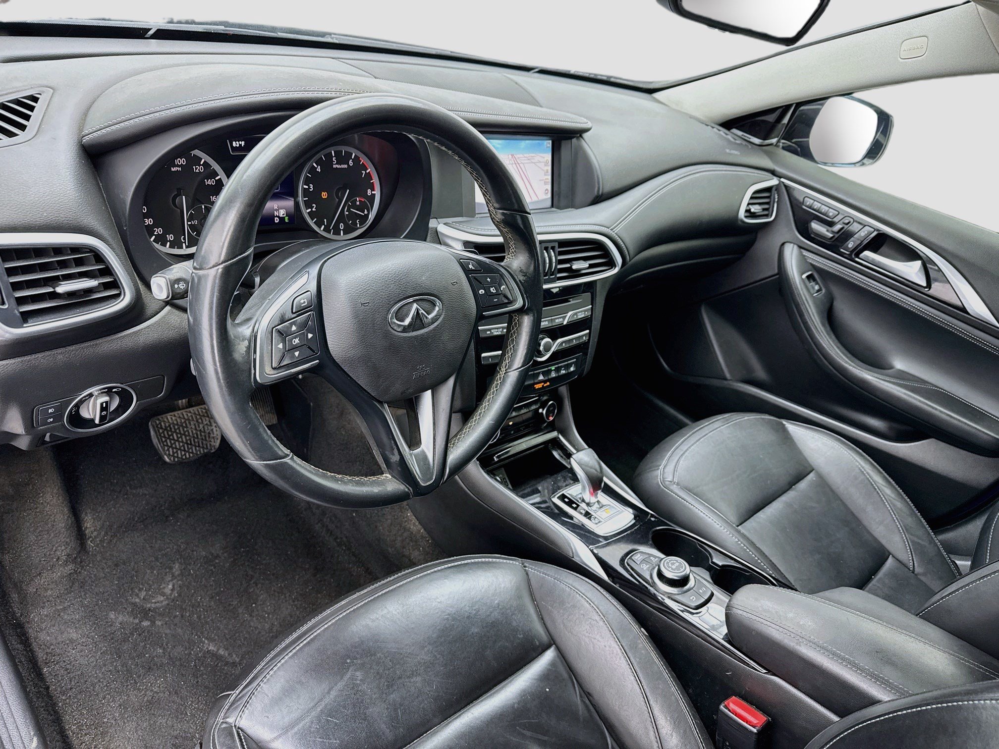Used 2018 INFINITI QX30 Premium w/ Navigation Package FWD image 7