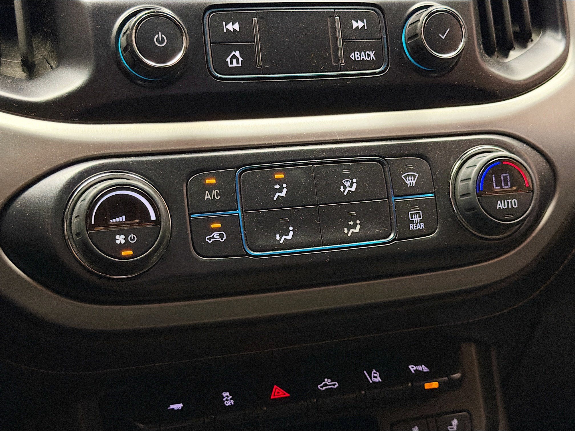 Used 2020 GMC Canyon SLE w/ Driver Alert Package AWD/4WD image 10