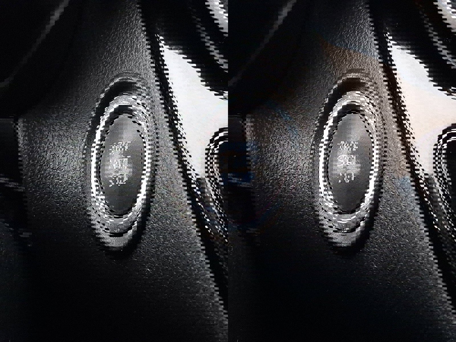 Used 2022 Toyota C-HR XLE image 22